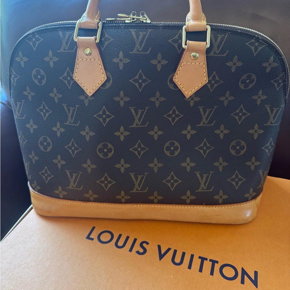 Louis Vuitton Black and Tan Women's Bag - Picture 2 of 7
